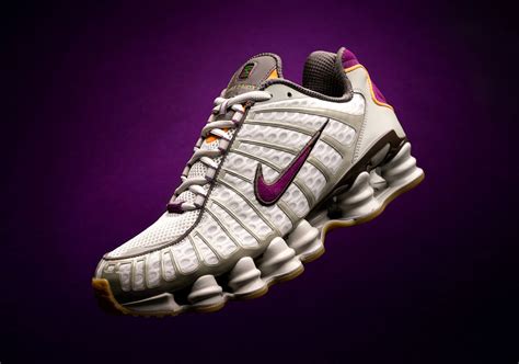 nike sneakers shox